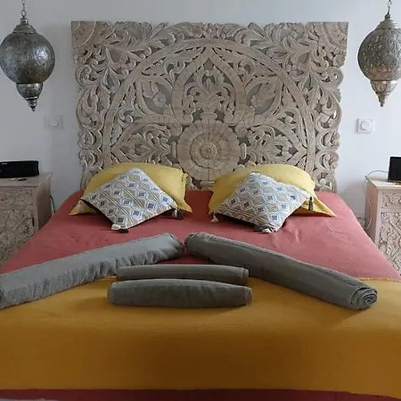 D'hotes Des Loyes Bed & Breakfast Jaillans